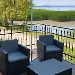 Wellapartman Appartamento Zamárdi