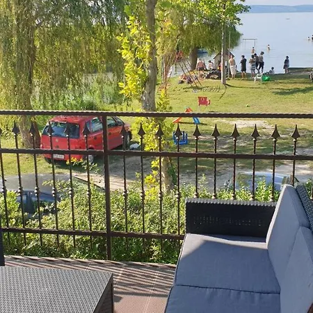 Wellapartman * Zamárdi